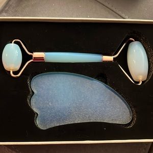 NIB. Opalite Facial Roller and Gua Sha Set w/ Rose Tone Accents.Spa Blue Color.